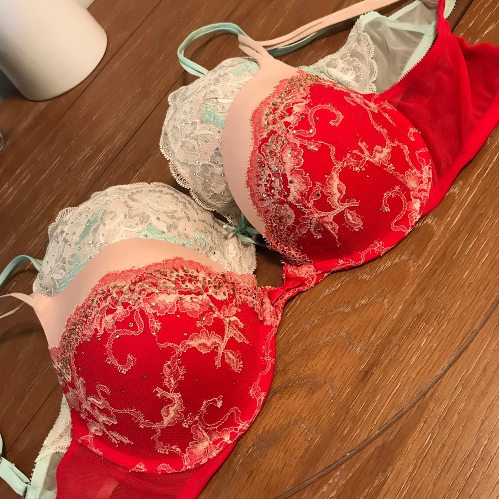 VS Bra Bundle 34DD
